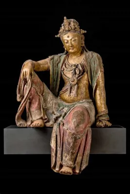  “Seated Bodhisattva” - Un Vistazo Intrigante a la Sereneza y la Compasión